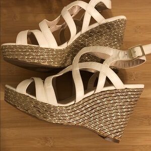 Jennifer Lopez Cream Strappy Shoes Wedges women’s heels women’s pumps Size 9